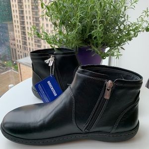 Brand new black Birkenstock Bennington boots